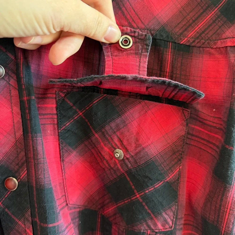 Rock & Roll Cowboy Men XL Red Plaid‎ Long Sleeved Button Down Shirt Embroidered